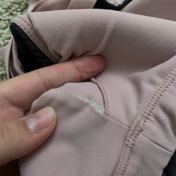 FABLETICS TONI SPORTS BRA SIZE XS - Picture 3 of 5